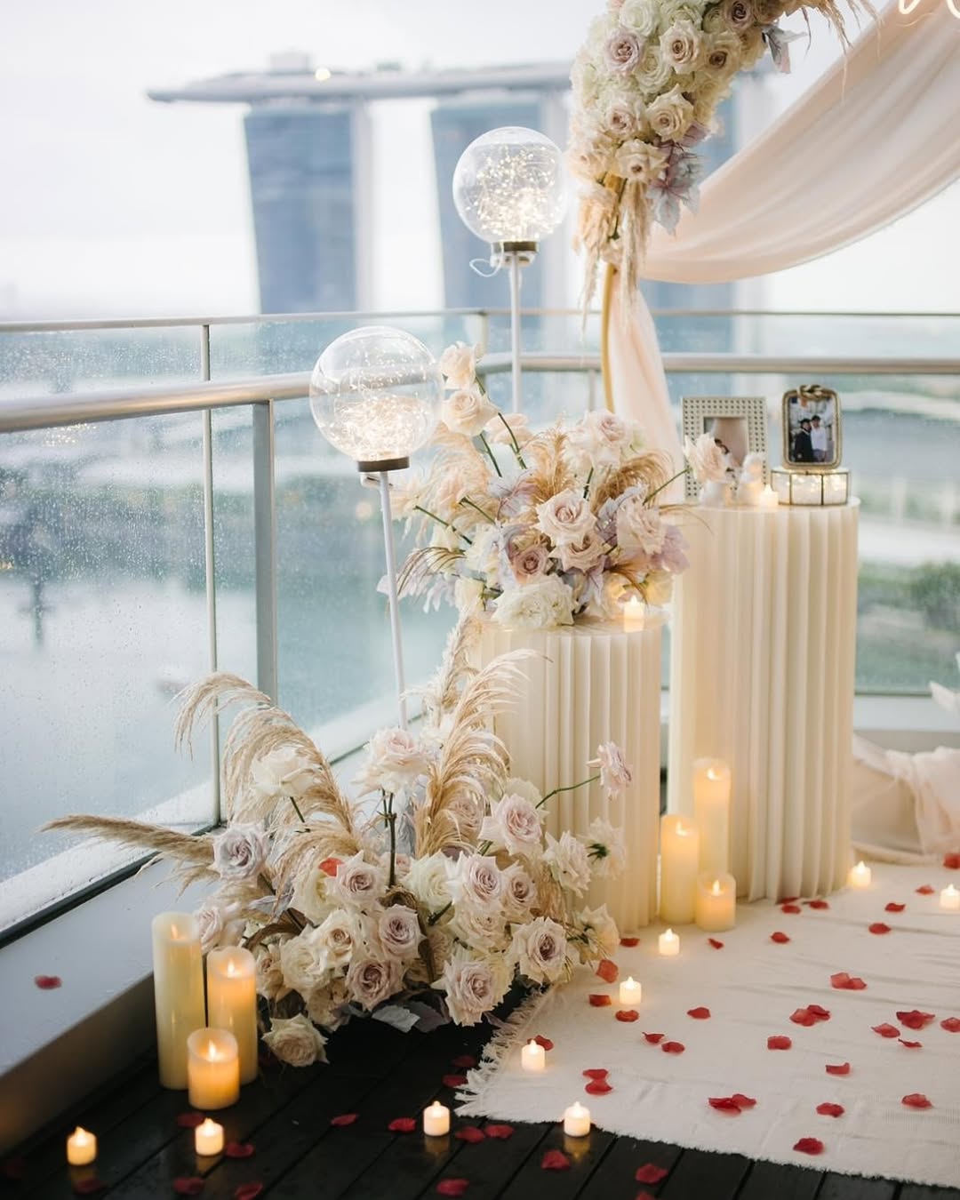 proposal at the iconic Marina Bay Sands as your backdrop